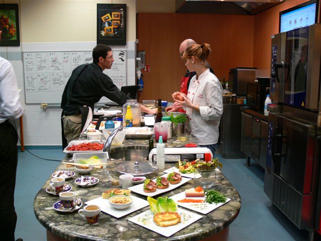 toutes les recettes du classeur ont t refaites par un conseiller culinaire enseignant au lyce Rabelais.JPG